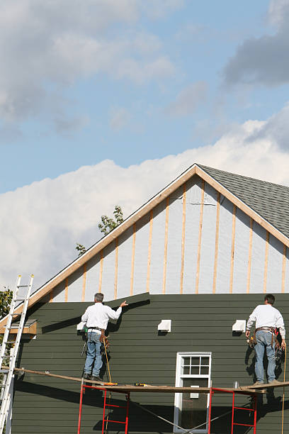 How To Choose The Right Materials for Your Siding Installation in 'Wapello, IA